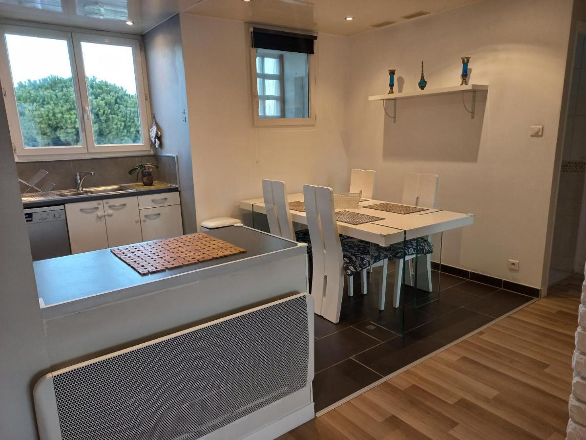"L'Hippocampe", Climatise, 60 M2 , 2 Chambres, Tres Calme, Plage Des Sablettes Et Commerces A 3 Minutes A Pied, Wifi, Parking Gratuit, Lit King Size 滨海拉塞讷 外观 照片